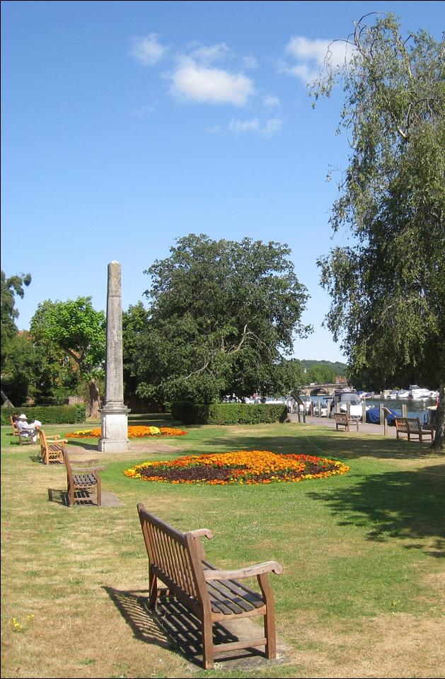 The riverside gardens in the south of Holy Trinity church parish