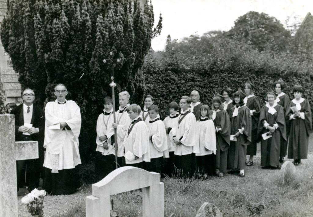 Churchwarden George Hill and the Reverend John Clarke with the Holy Trinity church choir (1970s’)