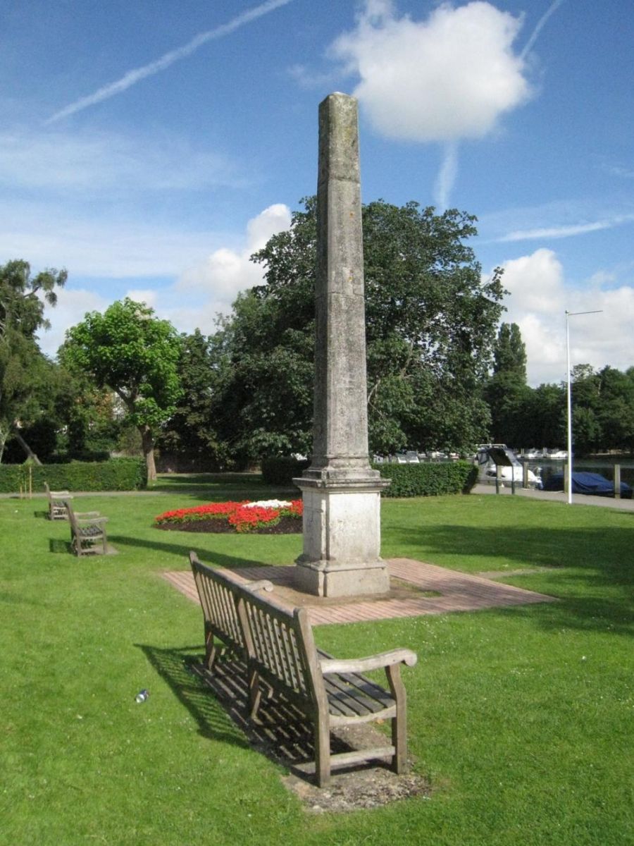 The Henley obelisk was made from Portland stone in 1788, and originally stood in the Market Place so as to reflect the prestige of the town. In 1866, it was moved to the junction of Marlow Road with Northfield End, where it stood on a traffic island. Finally, in 1973, the obelisk was again moved, this time to stand by the river in the south of Holy Trinity church parish.